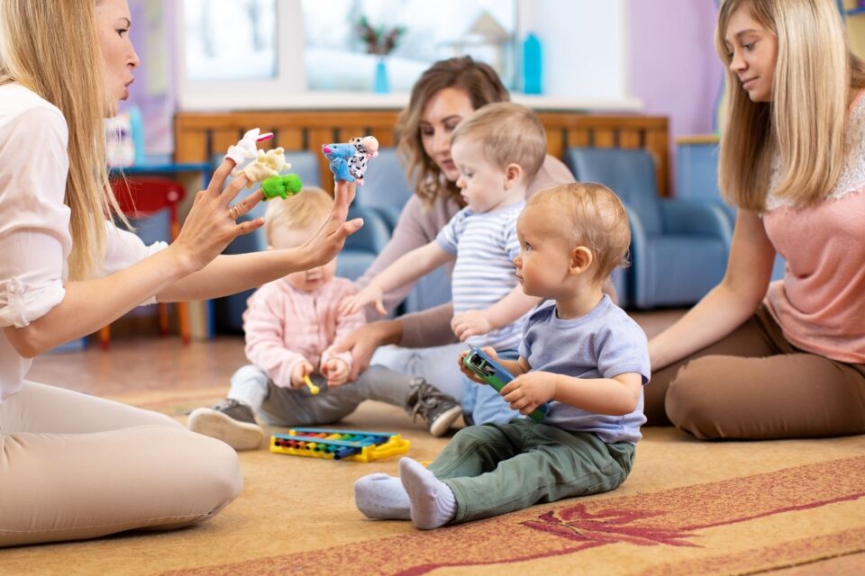 Practitioner working with families