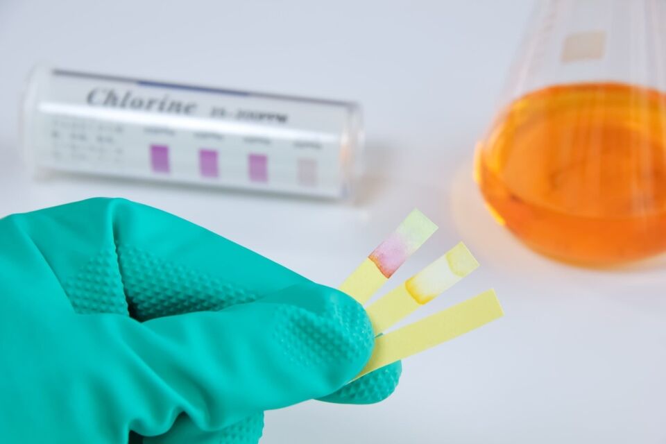 Halogens – chlorine, bromine and iodine