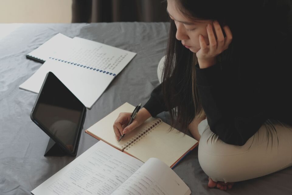 Online learning vs Traditional